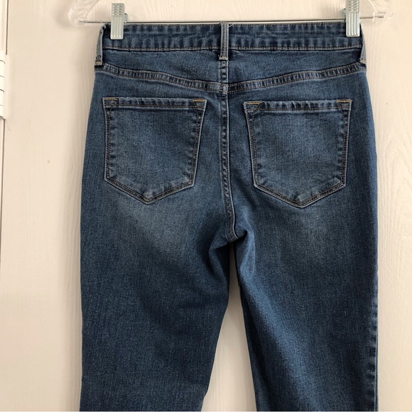 EUC Old Navy mid-rise skinny jeans - Picture 5 of 7